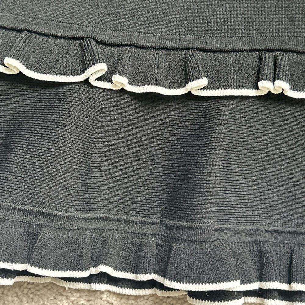 MICHAEL Michael Kors Black Ruffled Hem Mini Skirt Womens Size Small - Picture 9 of 12